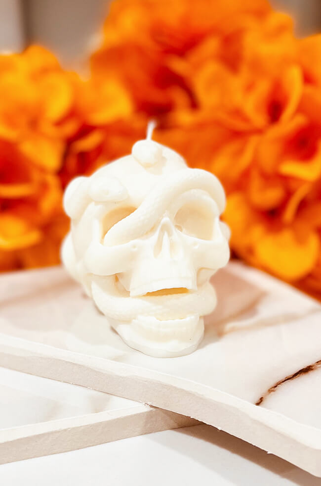 Skull Snake Candle image 0